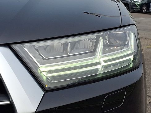 Used 2018 Audi Q7 3.0T Prestige w/ Prestige Package AWD/4WD image 29