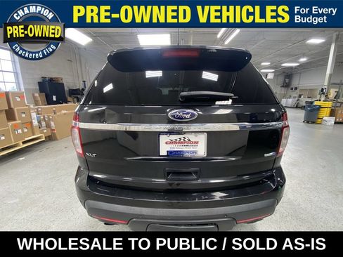 Used 2014 Ford Explorer XLT w/ Equipment Group 202A AWD/4WD image 33