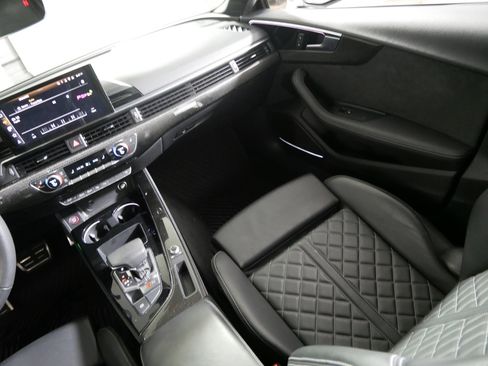 Used 2022 Audi S5 Prestige image 11