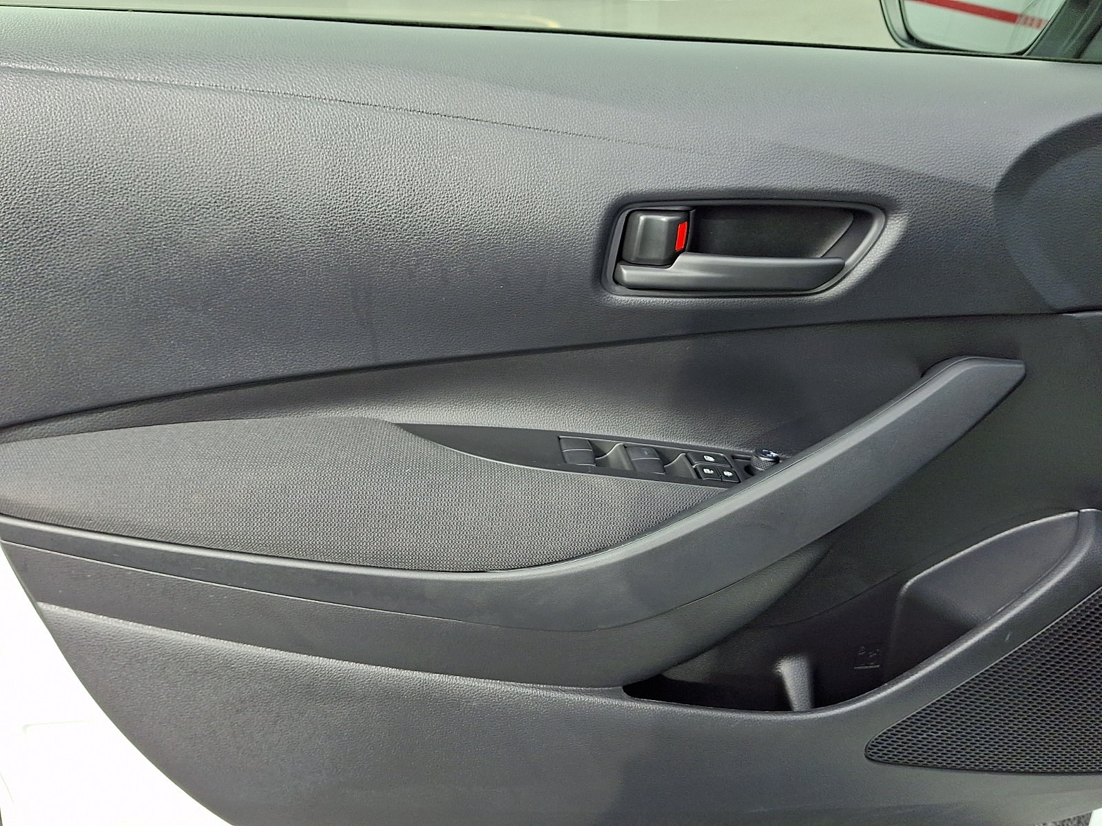 Used 2026 Toyota Corolla LE FWD image 13