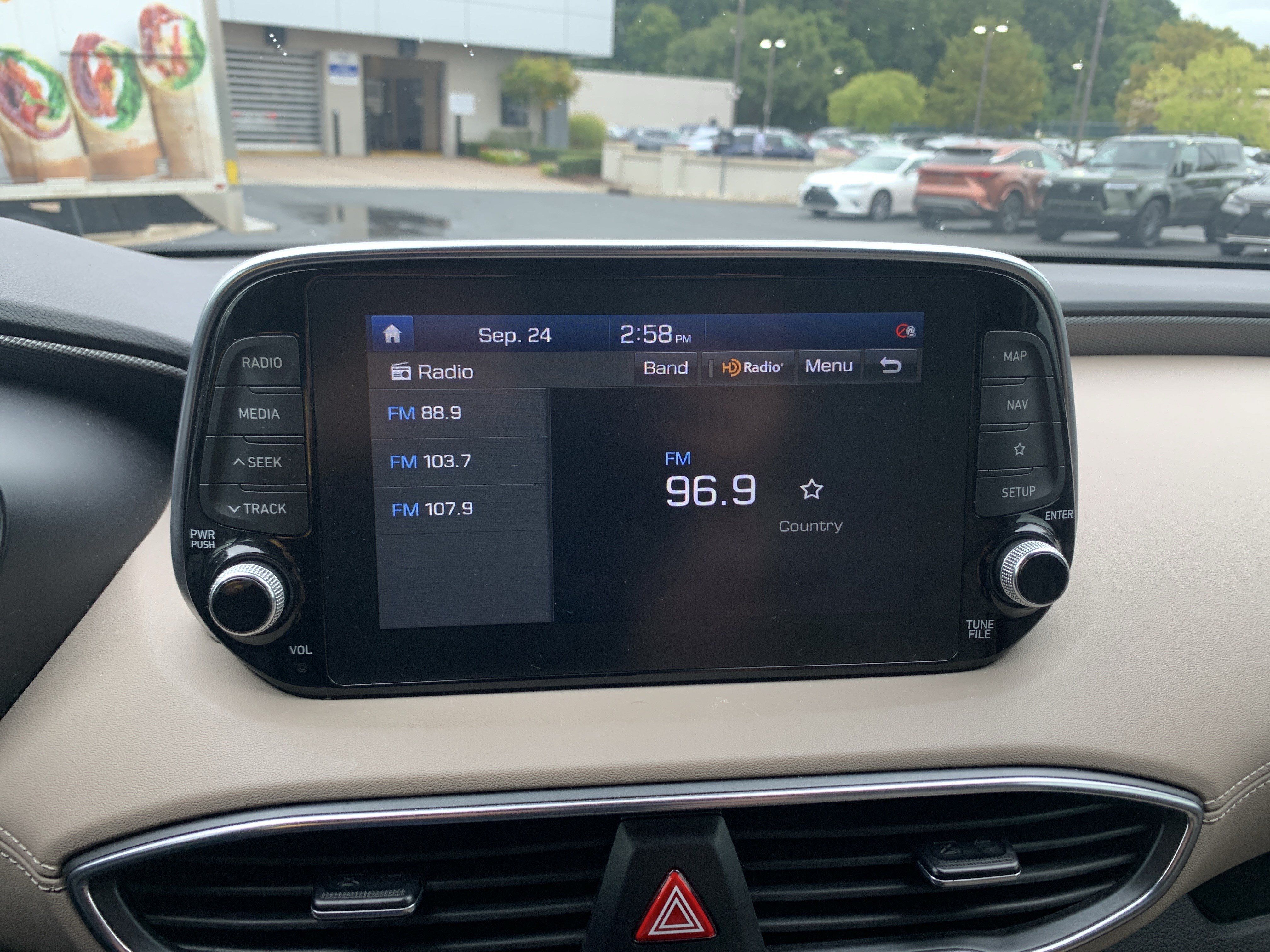 Used 2019 Hyundai Santa Fe FWD image 23