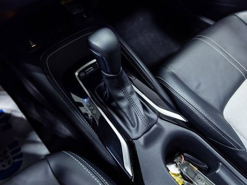 Used 2025 Toyota Corolla XSE image 19