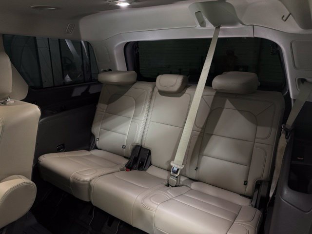 Used 2024 Lincoln Navigator Reserve AWD/4WD image 25