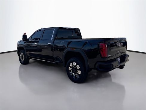 Used 2024 GMC Sierra 2500 Denali w/ Denali Reserve Package image 5