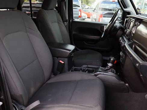 Used 2020 Jeep Wrangler Unlimited Sport S AWD/4WD image 24