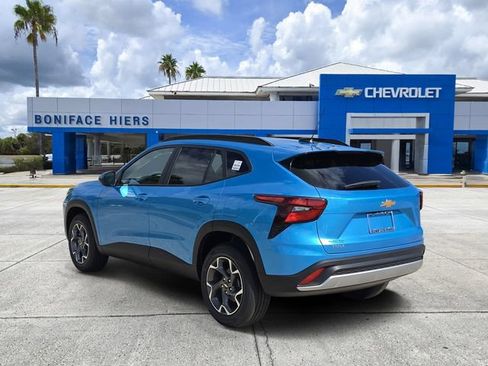New 2026 Chevrolet Trax LT FWD image 3