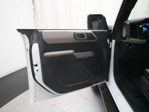 Used 2023 Ford Bronco Wildtrak AWD/4WD image 27