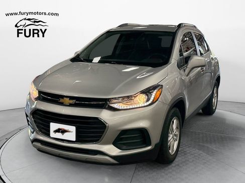 Used 2019 Chevrolet Trax LT w/ Driver Confidence Package FWD image 7