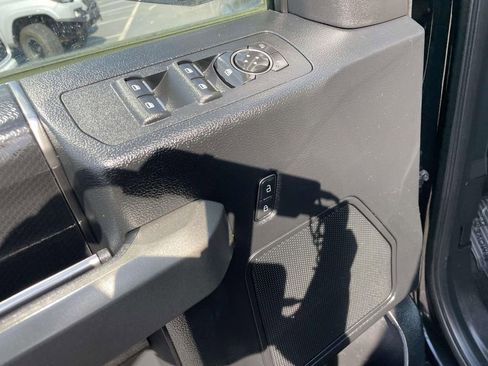 Used 2018 Ford F150 Raptor w/ Equipment Group 801A Mid image 24