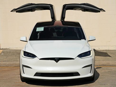 Used 2024 Tesla Model X AWD/4WD image 51