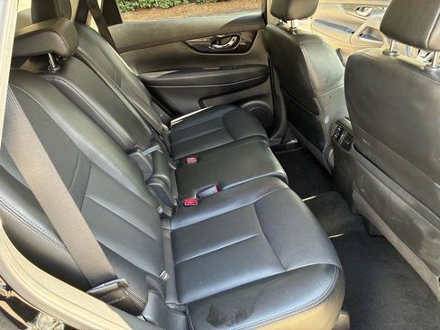 Used 2018 Nissan Rogue SL AWD/4WD image 22