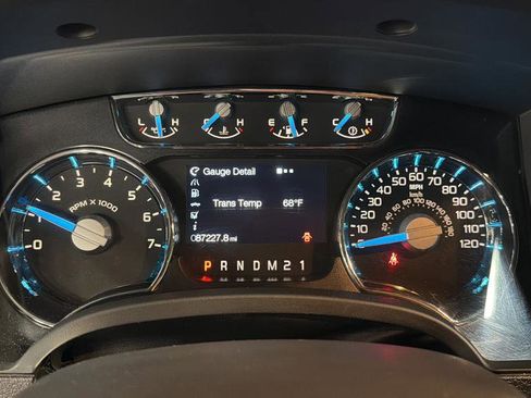 Used 2014 Ford F150 Lariat w/ Equipment Group 502A Luxury image 16