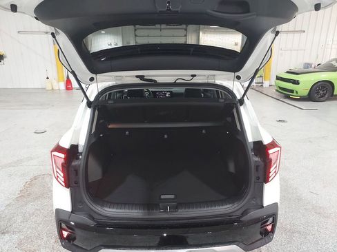 Used 2024 Kia Seltos SX image 29