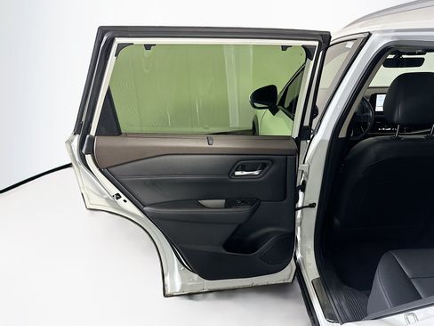 Used 2023 Nissan Rogue SL w/ SL Premium Package FWD image 28
