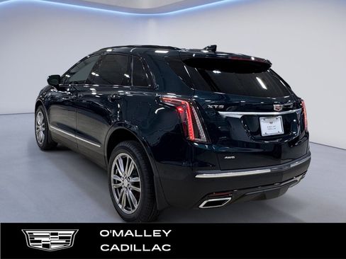 New 2026 Cadillac XT5 Sportv w/ LPO, Floor Liner Package image 3