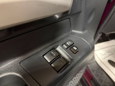 Used 2007 Toyota FJ Cruiser 4WD image 39