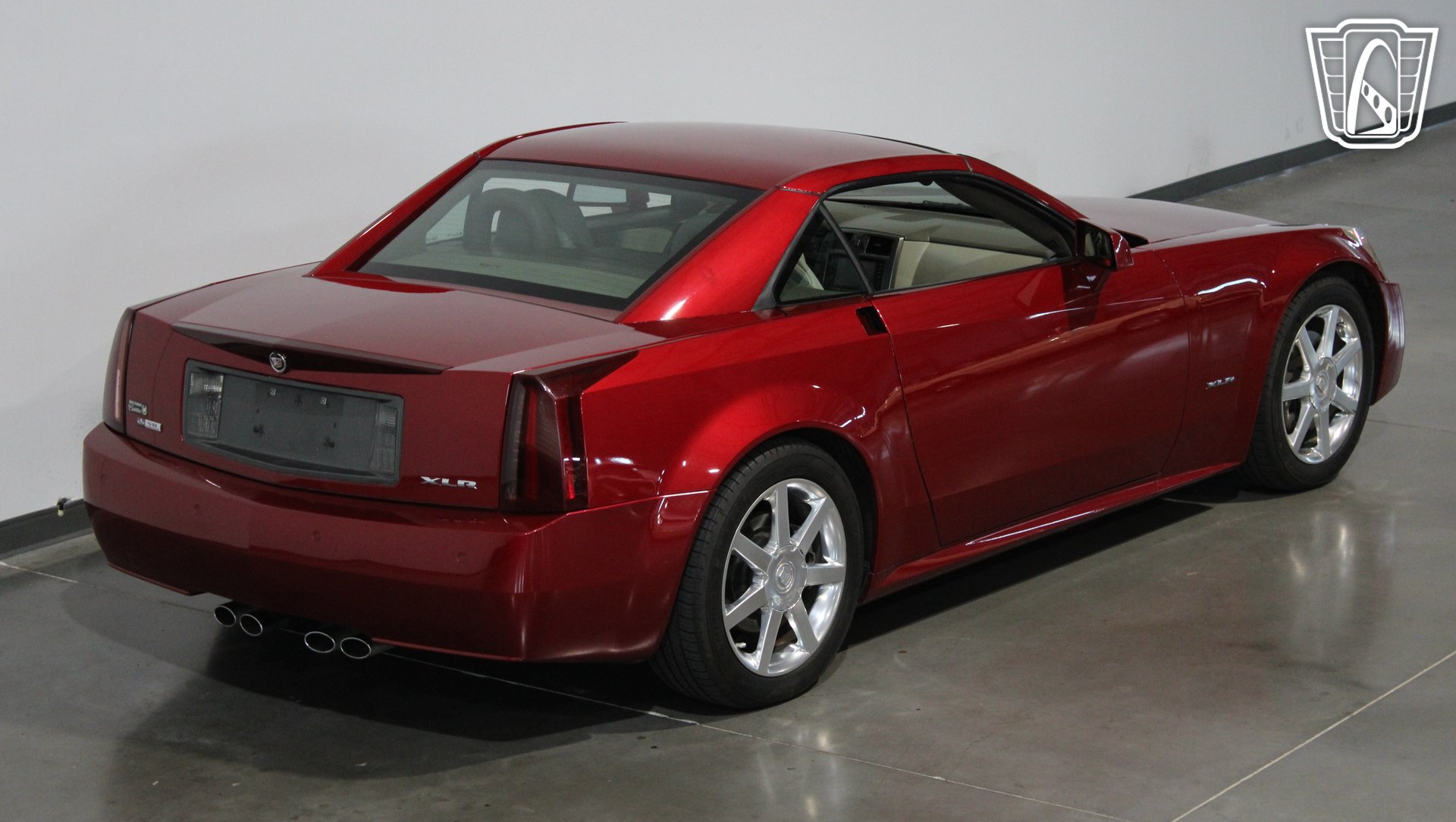 Used 2004 Cadillac XLR RWD image 18