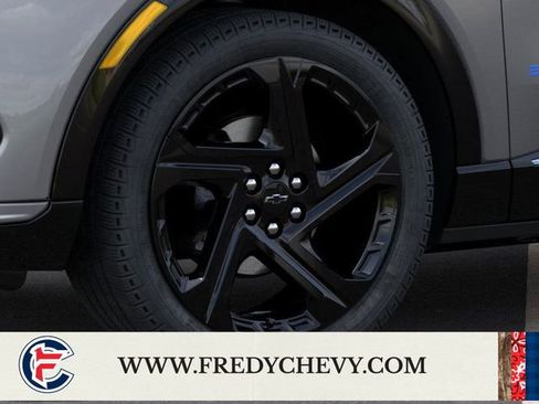 New 2026 Chevrolet Equinox EV RS image 9
