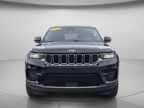 Used 2023 Jeep Grand Cherokee Laredo X AWD/4WD image 5