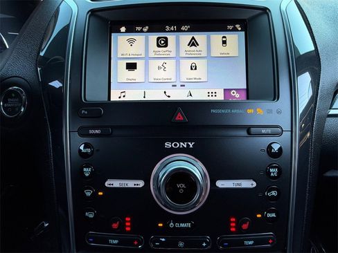 Used 2019 Ford Explorer Sport image 27