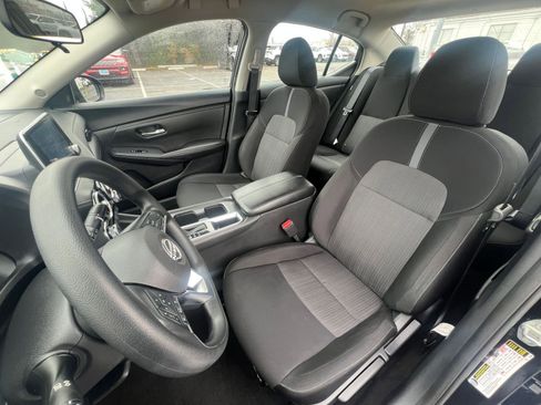 Used 2025 Nissan Sentra SV image 36