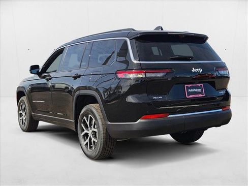 New 2025 Jeep Grand Cherokee L Limited w/ Luxury Tech Group II image 9
