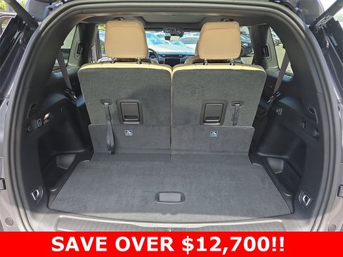 New 2025 Jeep Grand Cherokee L Limited w/ Luxury Tech Group II image 13