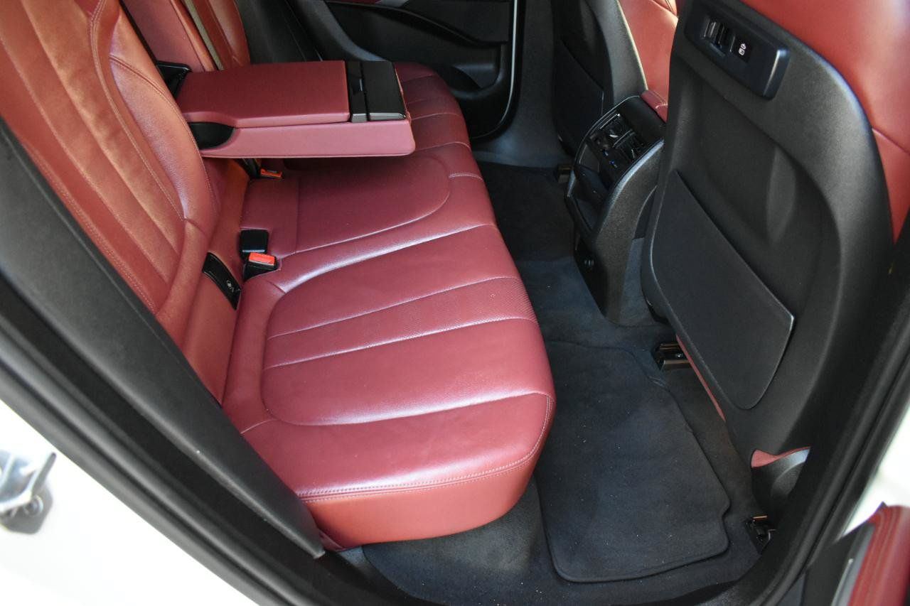 Used 2021 BMW X6 xDrive40i AWD/4WD image 28