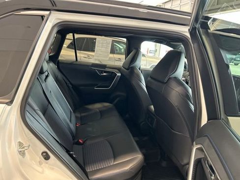 Used 2020 Toyota RAV4 XSE w/ XSE Grade Weather Package AWD/4WD image 19