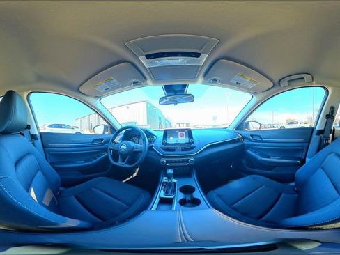 Used 2025 Nissan Altima 2.5 S image 18