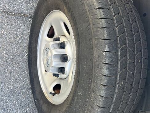 Used 2018 Chevrolet Express 2500 w/ Driver Convenience Package image 20