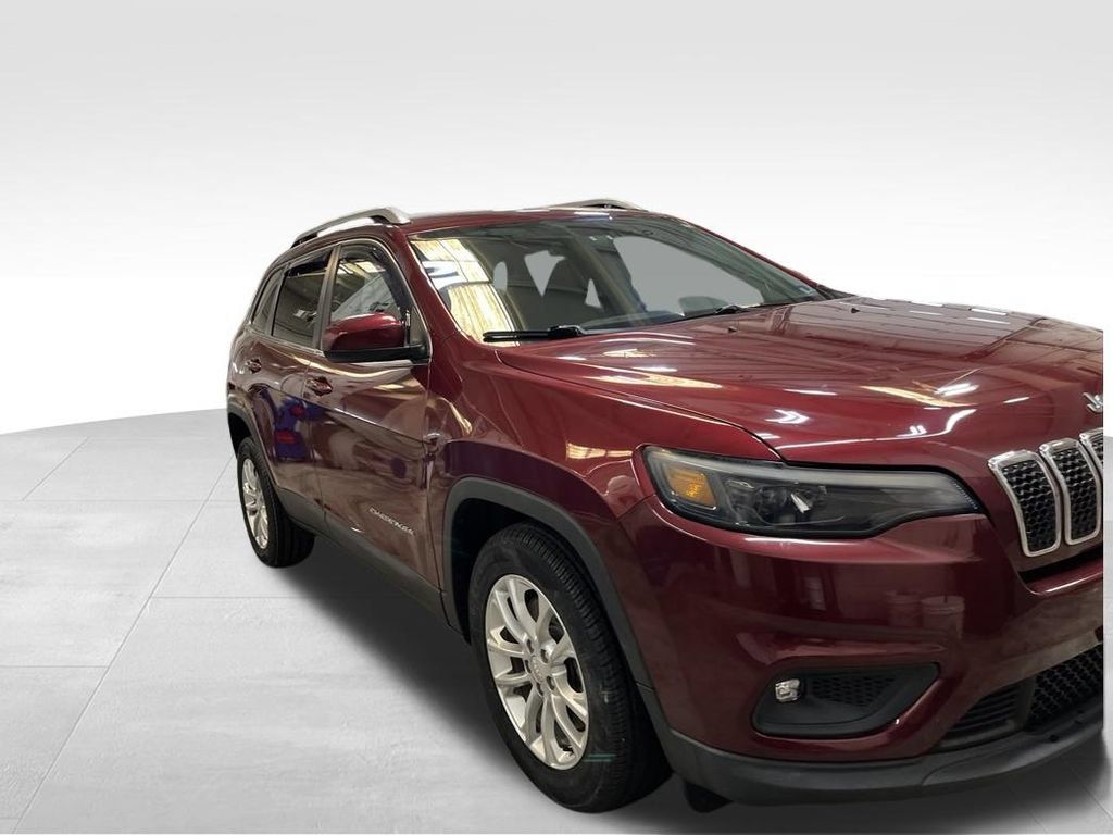 Used 2019 Jeep Cherokee Latitude w/ Popular Appearance Group FWD image 7
