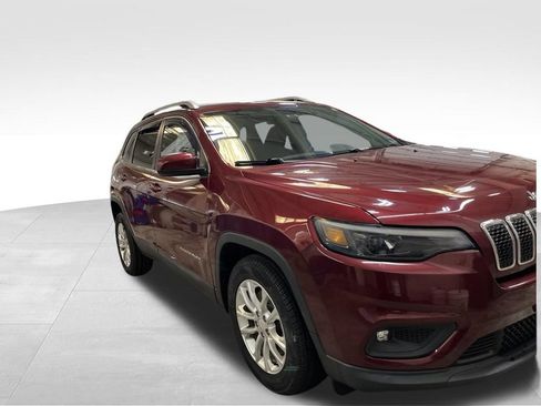 Used 2019 Jeep Cherokee Latitude w/ Popular Appearance Group FWD image 7