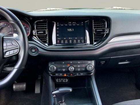 Used 2024 Dodge Durango GT AWD/4WD image 9