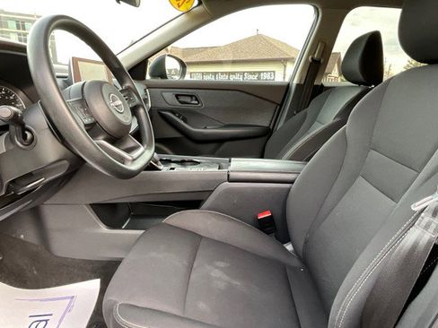 Used 2023 Nissan Rogue S image 21