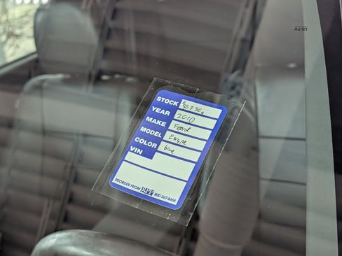 Used 2010 Ford Escape Limited image 26