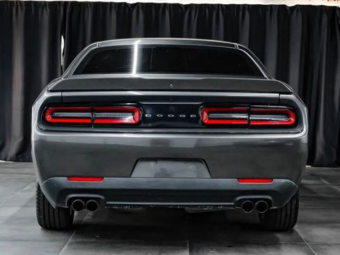 Used 2017 Dodge Challenger R/T RWD image 13