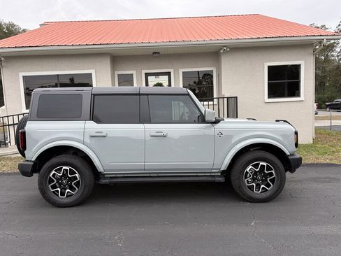 Used 2024 Ford Bronco Outer Banks image 5