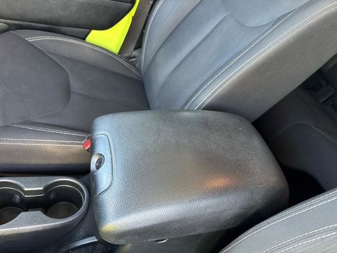 Used 2016 Jeep Wrangler Unlimited Rubicon w/ Max Tow Package image 32