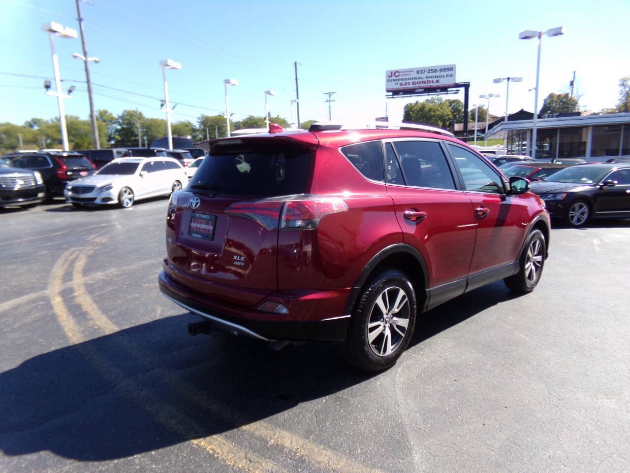 Used 2018 Toyota RAV4 XLE w/ Plus Extra Value Package AWD/4WD image 6