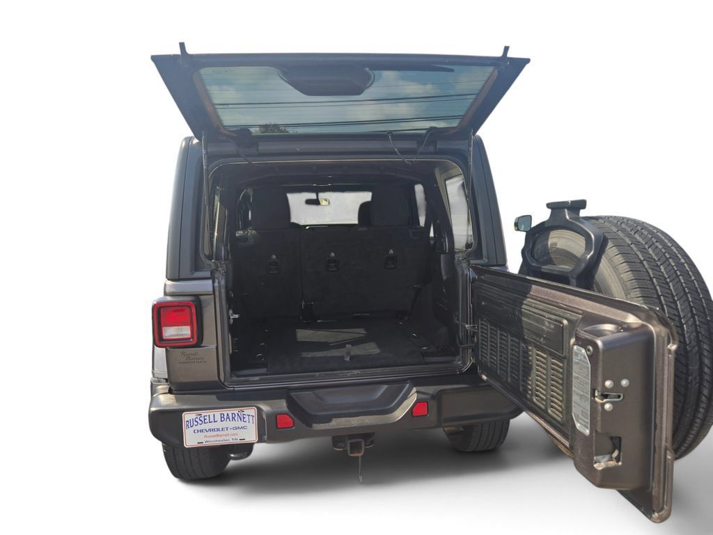 Used 2020 Jeep Wrangler Unlimited Sahara AWD/4WD image 5