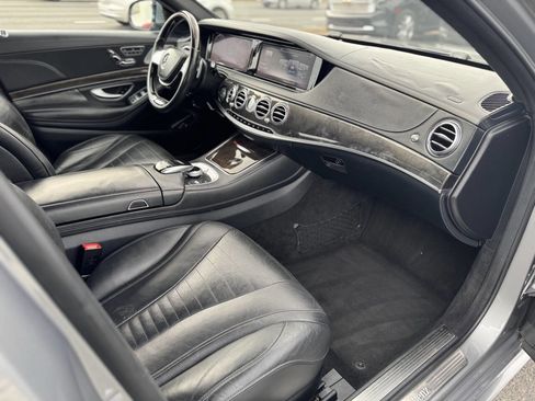 Used 2015 Mercedes-Benz S 550 Sedan image 20