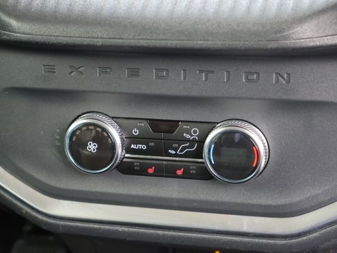Certified 2025 Ford Expedition Max Platinum AWD/4WD image 35