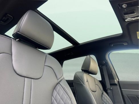 New 2026 Kia Sorento SX Prestige AWD/4WD image 17