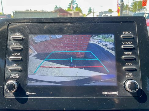 Used 2022 Toyota Camry SE FWD image 24