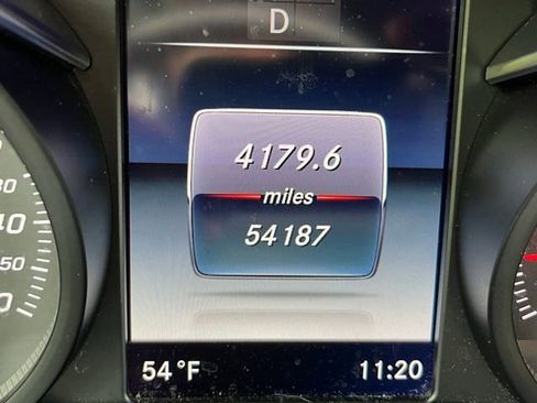Used 2018 Mercedes-Benz GLC 300 4MATIC image 14