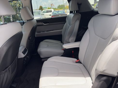 Used 2022 Hyundai Palisade SEL w/ Premium Package AWD/4WD image 19