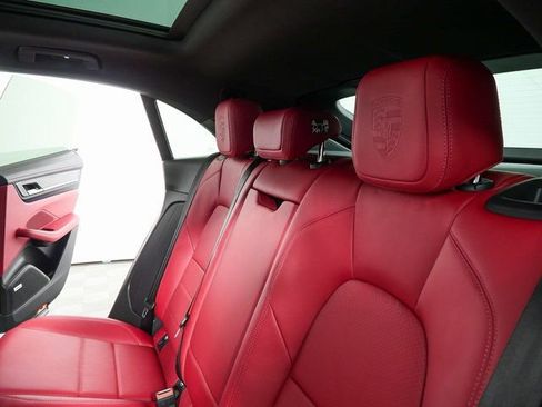 New 2026 Porsche Macan 4 Electric image 22