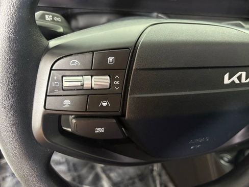New 2025 Kia K4 LXS image 20