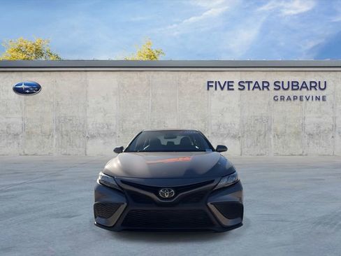 Used 2024 Toyota Camry SE image 3